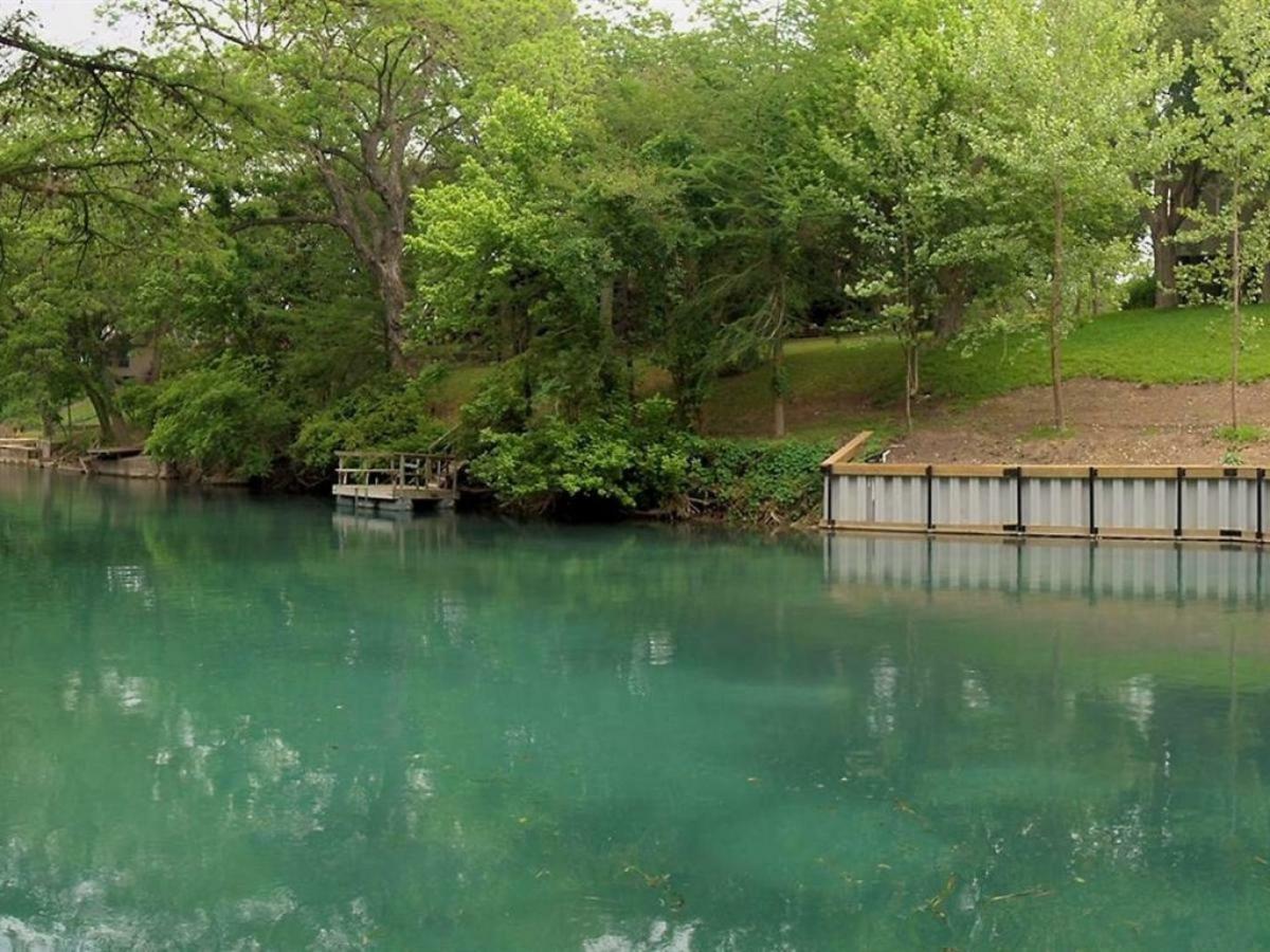 Camp Warnecke Comal River Views - Camp Warnecke - C206 Hotel New Braunfels Exterior photo